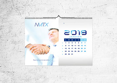 Création et déclinaison de votre charte graphique, sur l'ensemble de vos supports de communication : calendriers, agendas et sous-main...