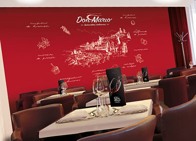 Communication visuelle - Signalétique intérieure, scénographie d'espace, design graphique, décoration murale.